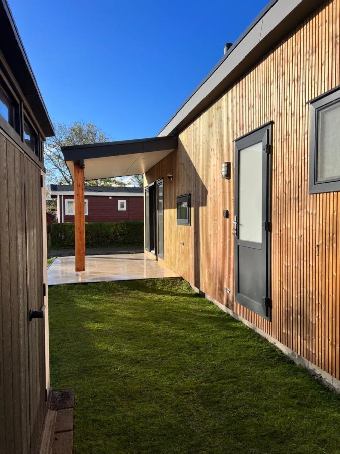 Vakantiehuisje Zeegeluk Vlakbij De Kust Sint Maartensvlotbrug Exterior photo